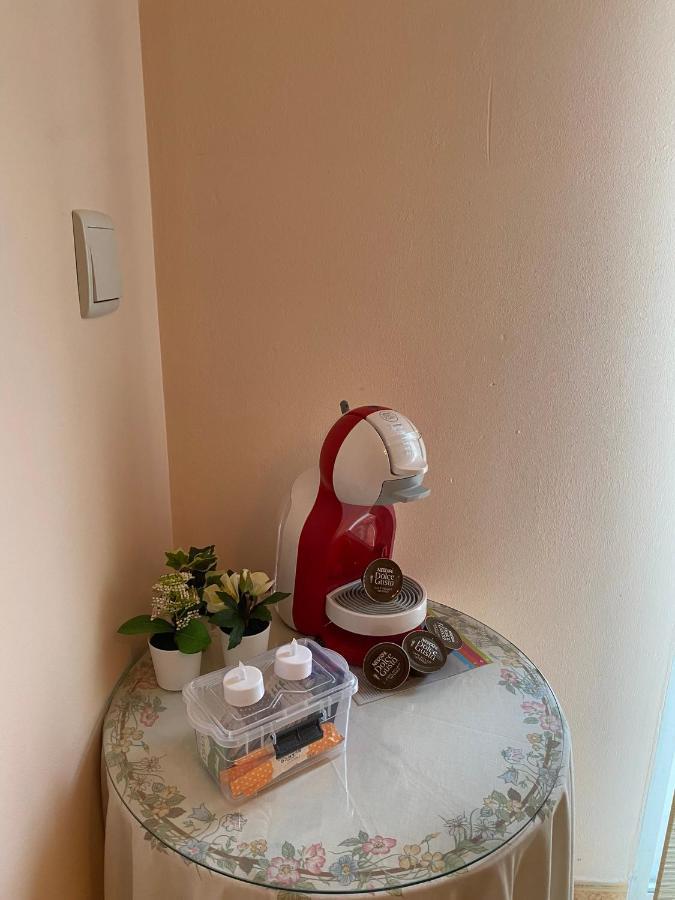 Comfortable Guest Room With Balcony Beniarjo Exterior foto