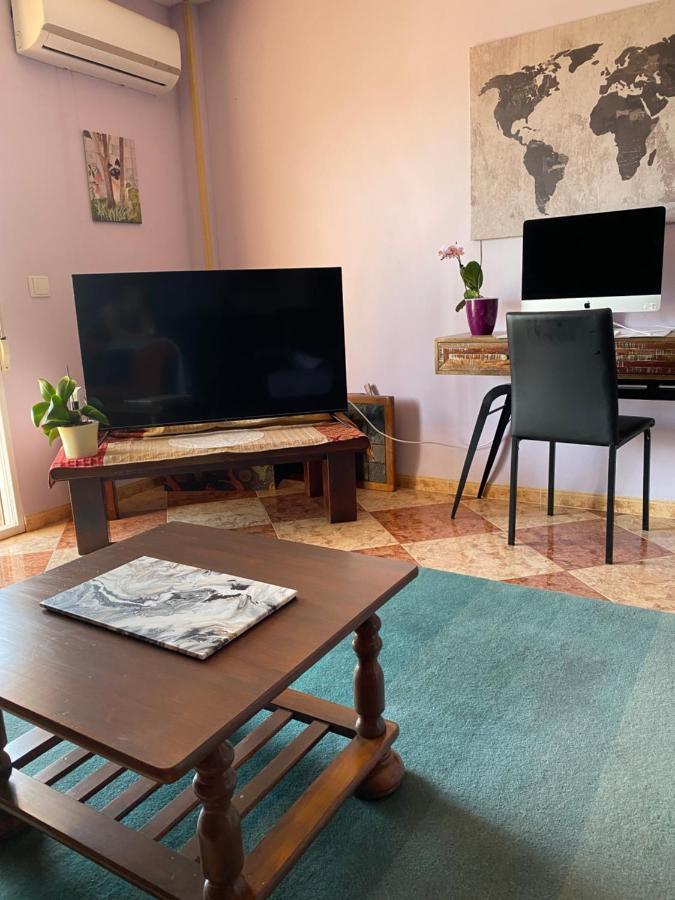 Comfortable Guest Room With Balcony Beniarjo Exterior foto